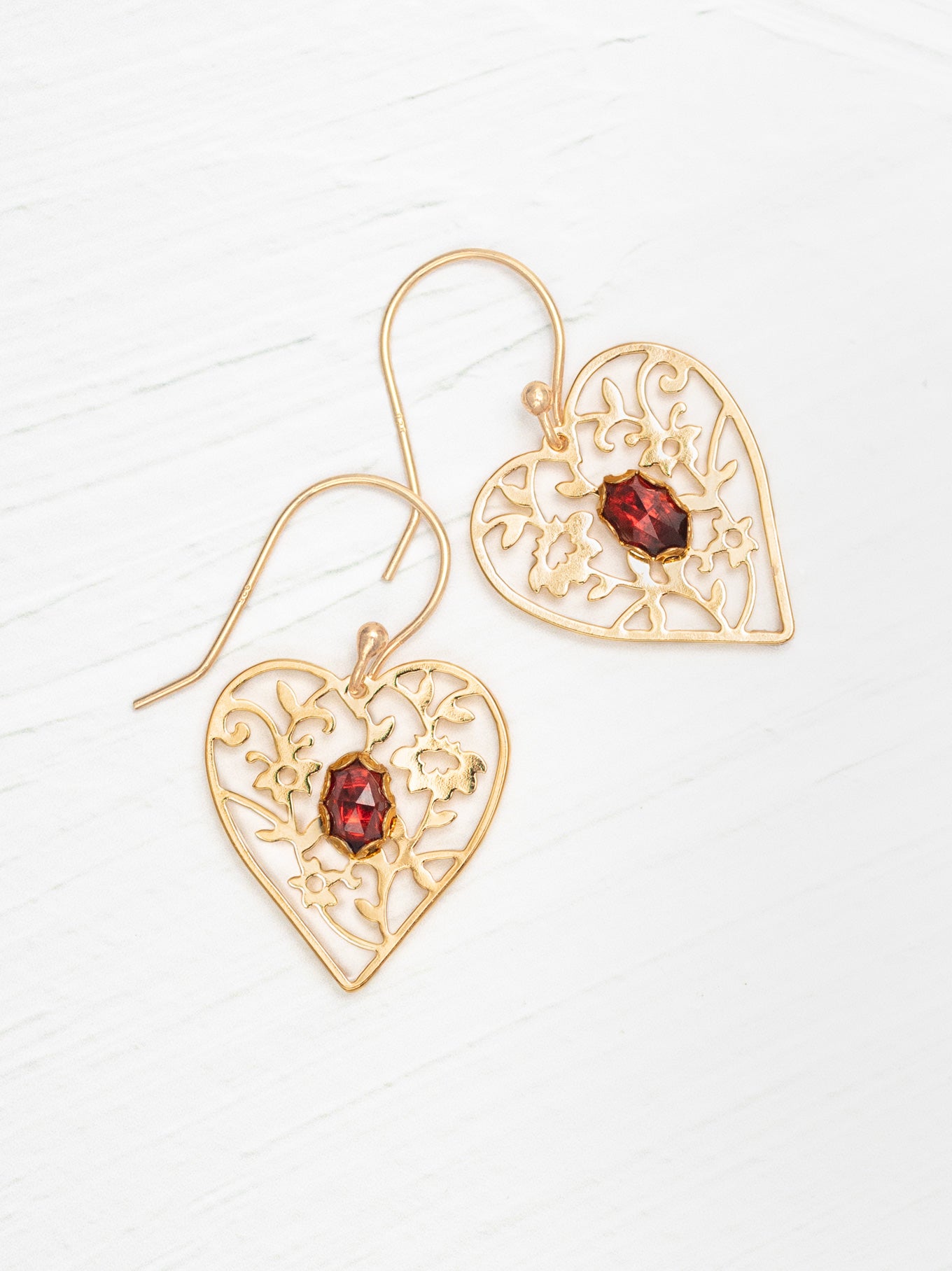 Blooming Heart Earrings: Filigree Artistry with Dazzling Gemstone