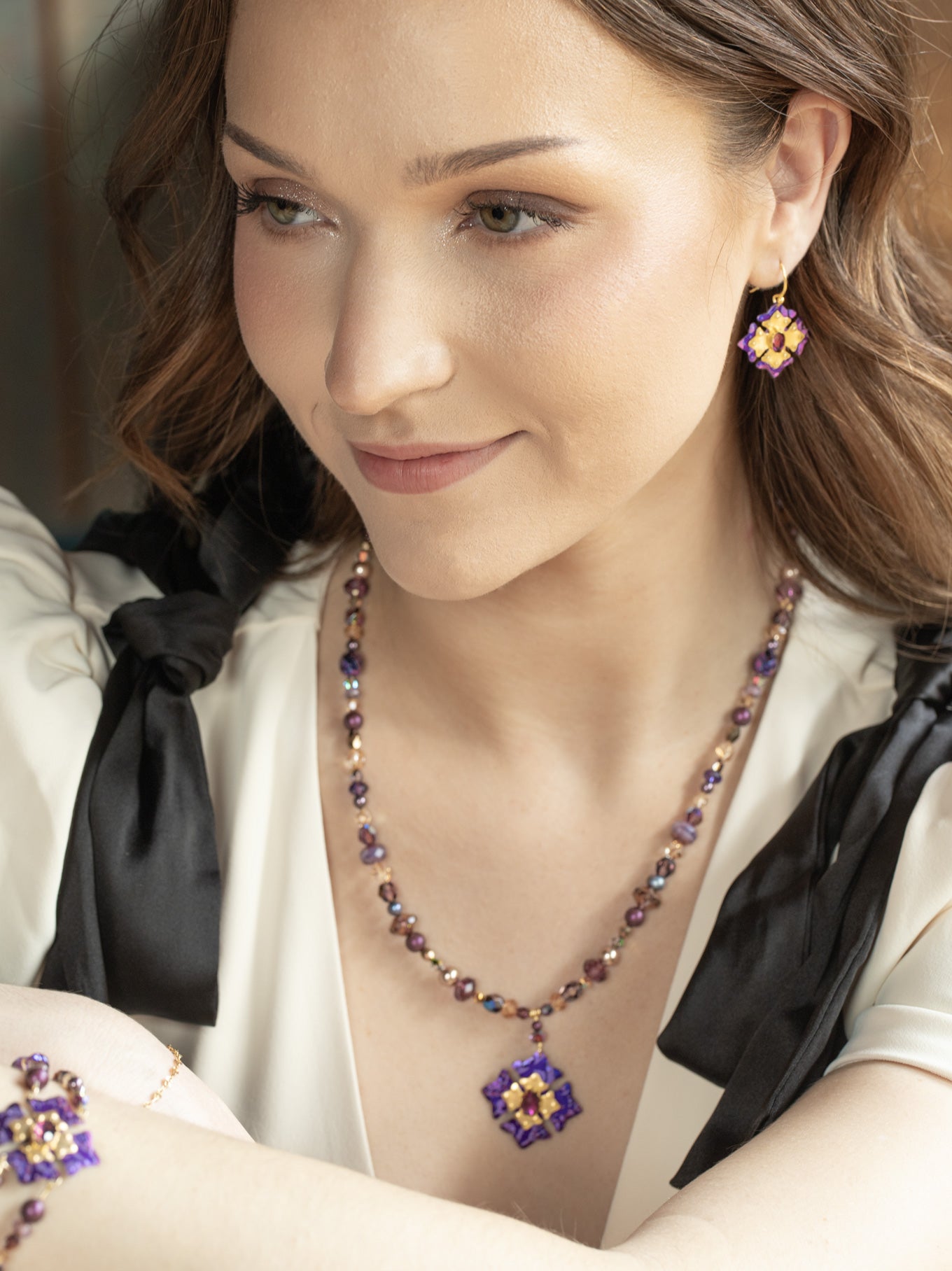 Elizabeth Medallion Earrings C466610