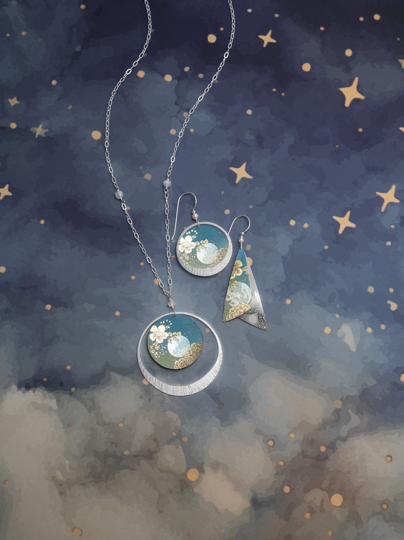 Luna Pendant Necklace C235822