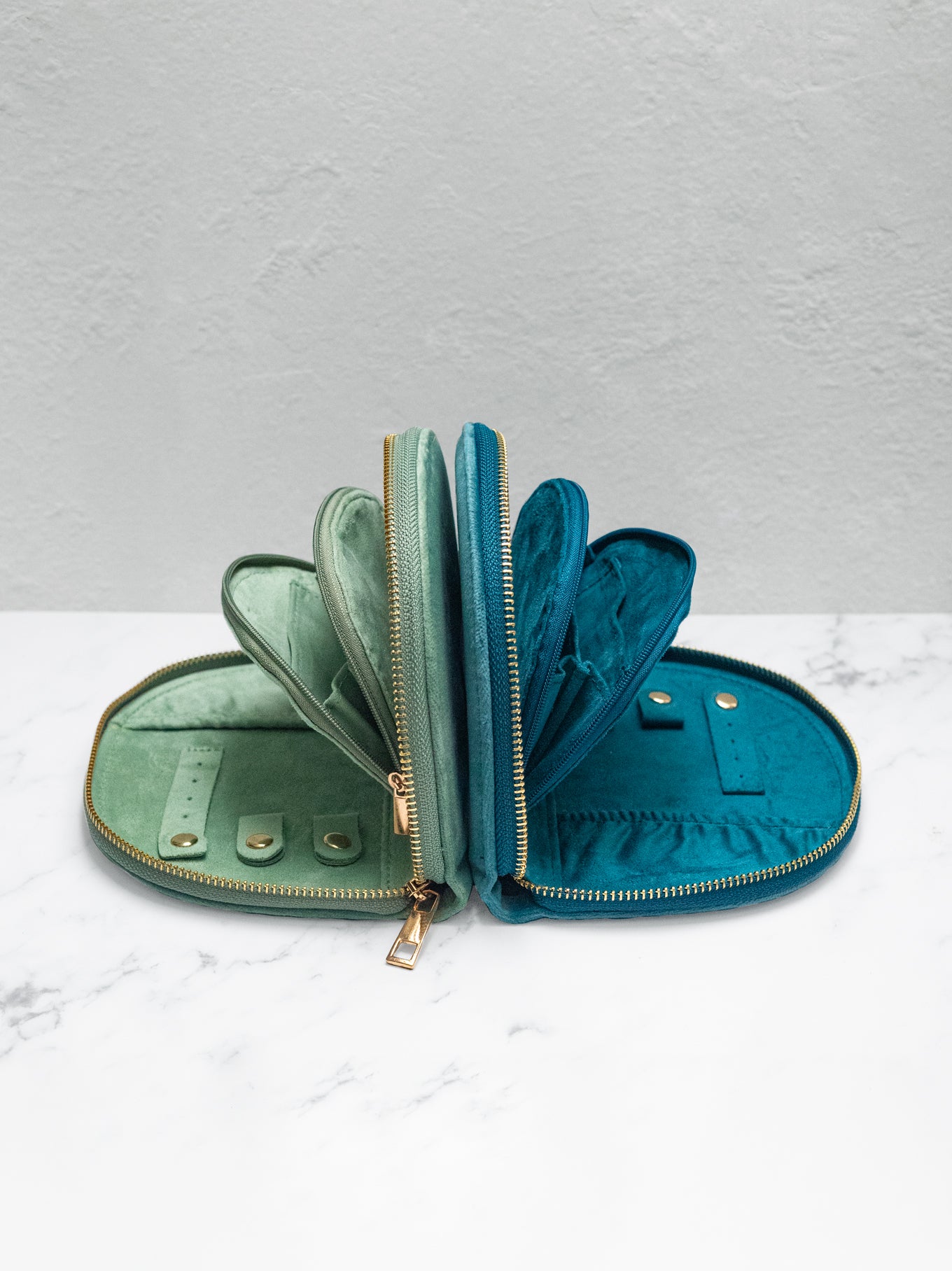 Holly Yashi Signature Velvet Jewelry Travel Case C498019