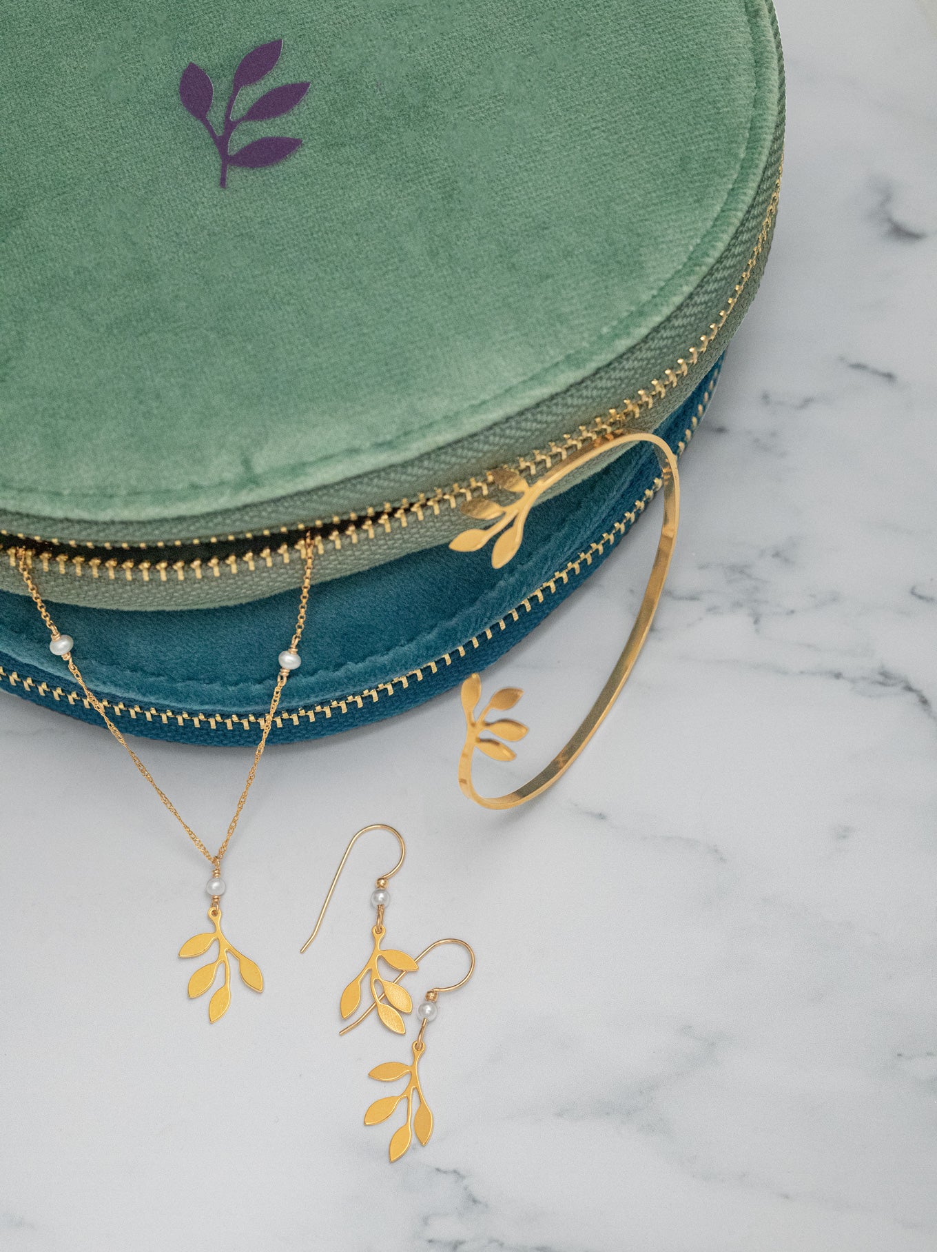 Holly Yashi Signature Velvet Jewelry Travel Case C491936