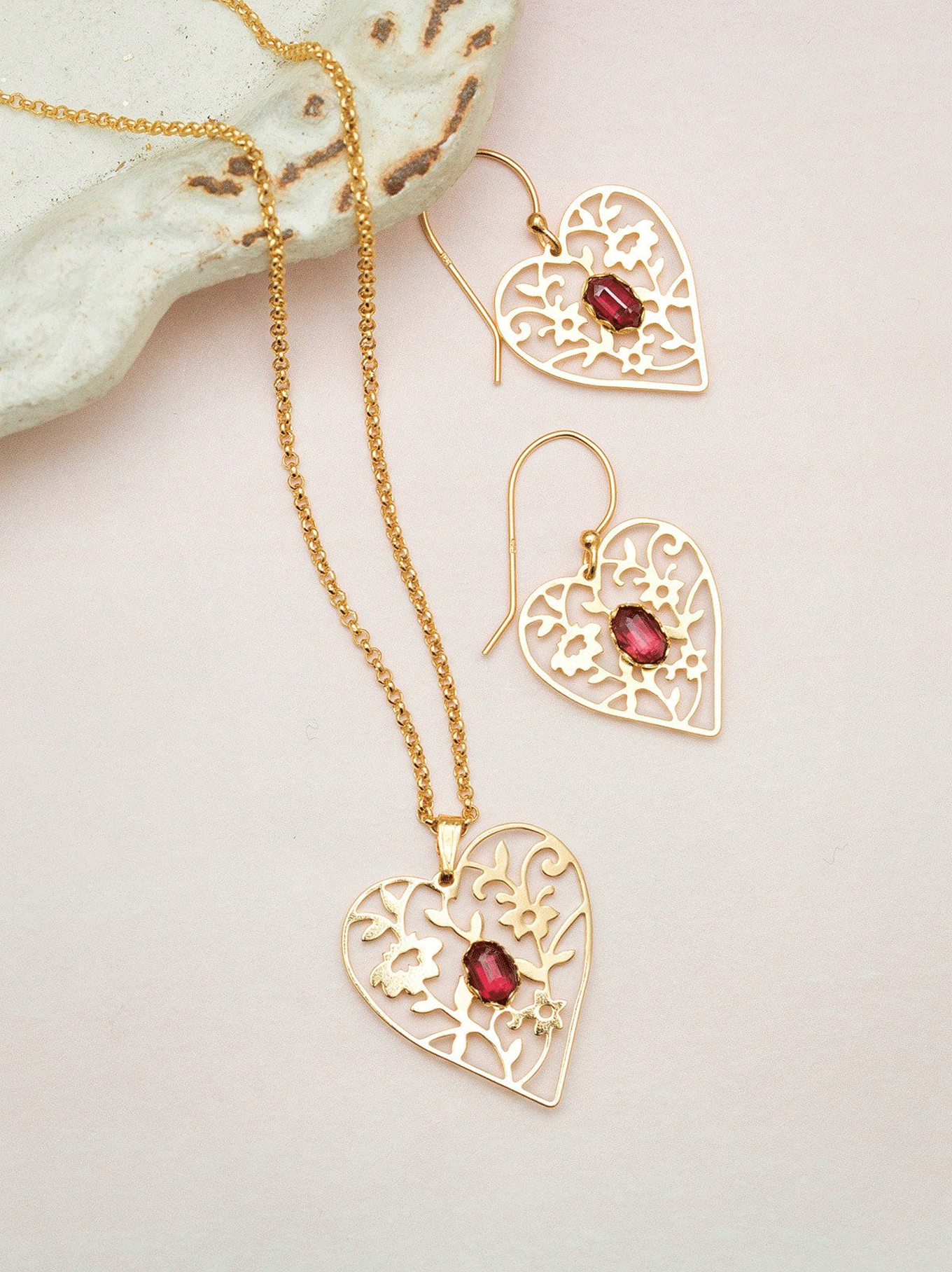 Blooming Heart Earrings C144618