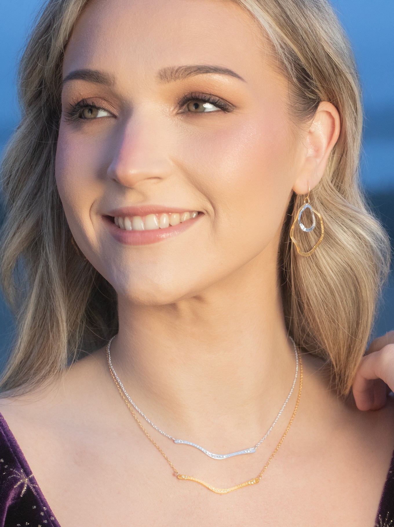 Zara Bar Necklace: Gold wave pendant with crystals – Holly Yashi