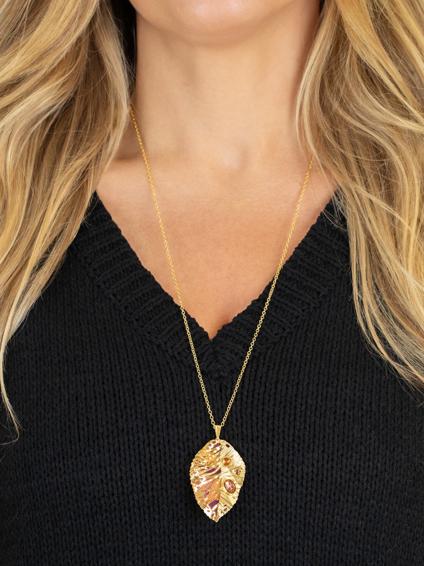 Perennial Elm Necklace C466234