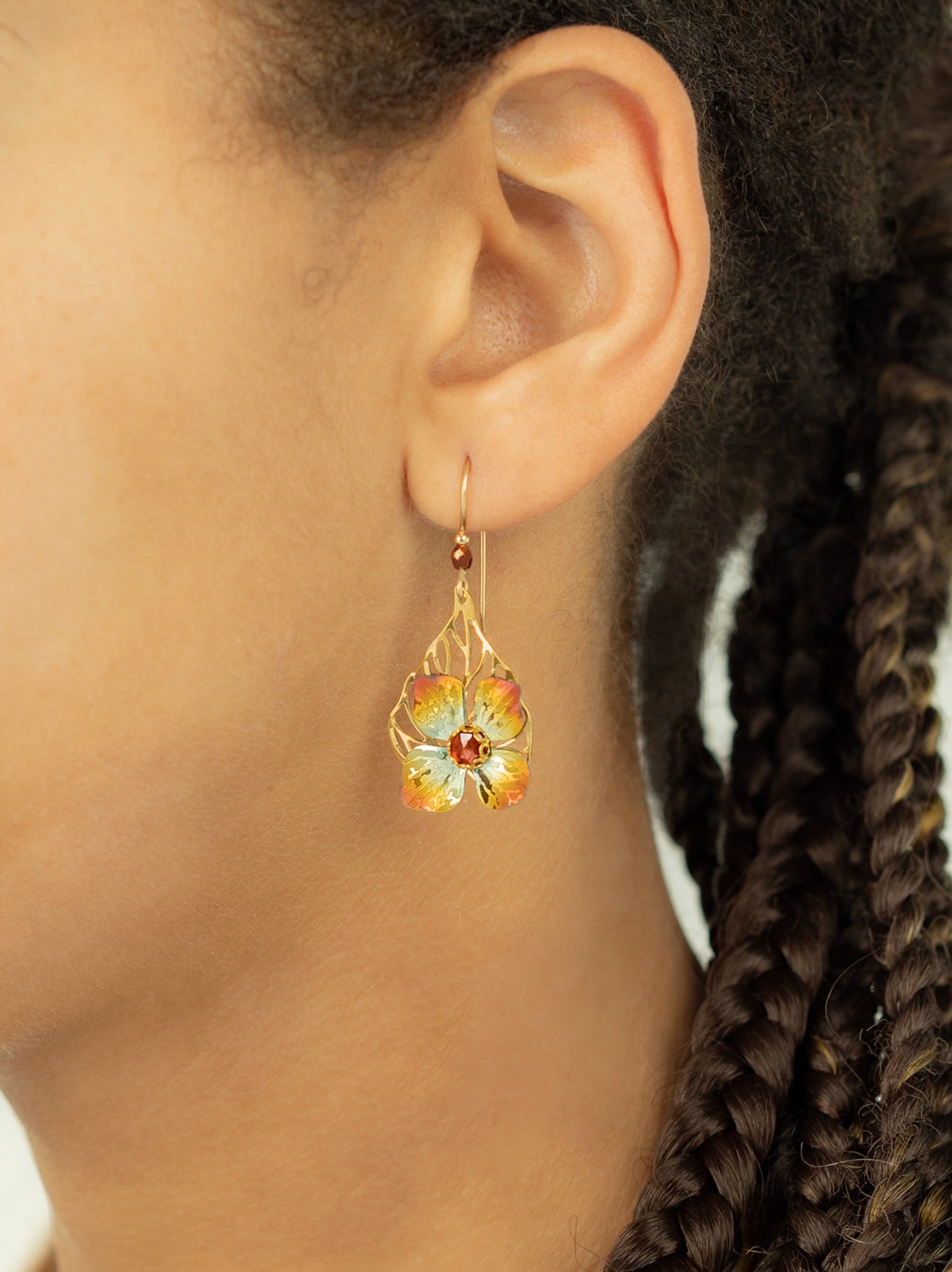 【HYERES LOR】25SS★ SL Moissanite Accent One-Touch Earrings Marquise & triangle diamond single hoop earring - Celine Daoust