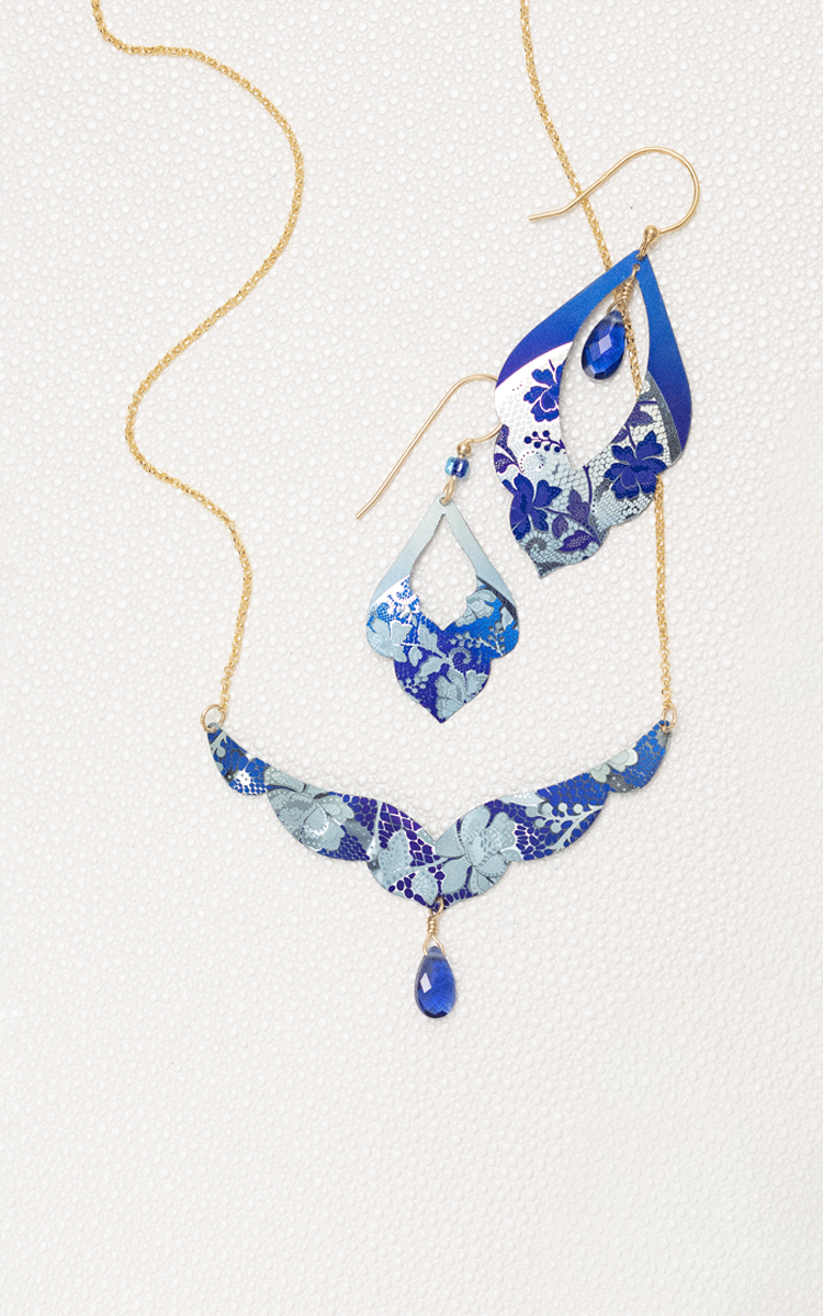 Holly 2025 yashi catalog