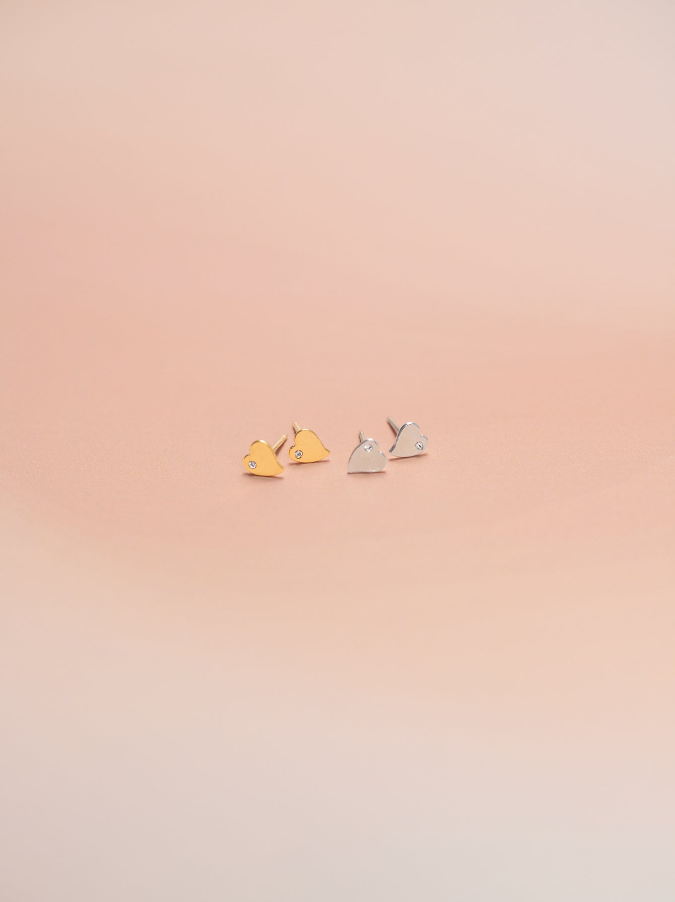 Amore Heart Earrings C183966