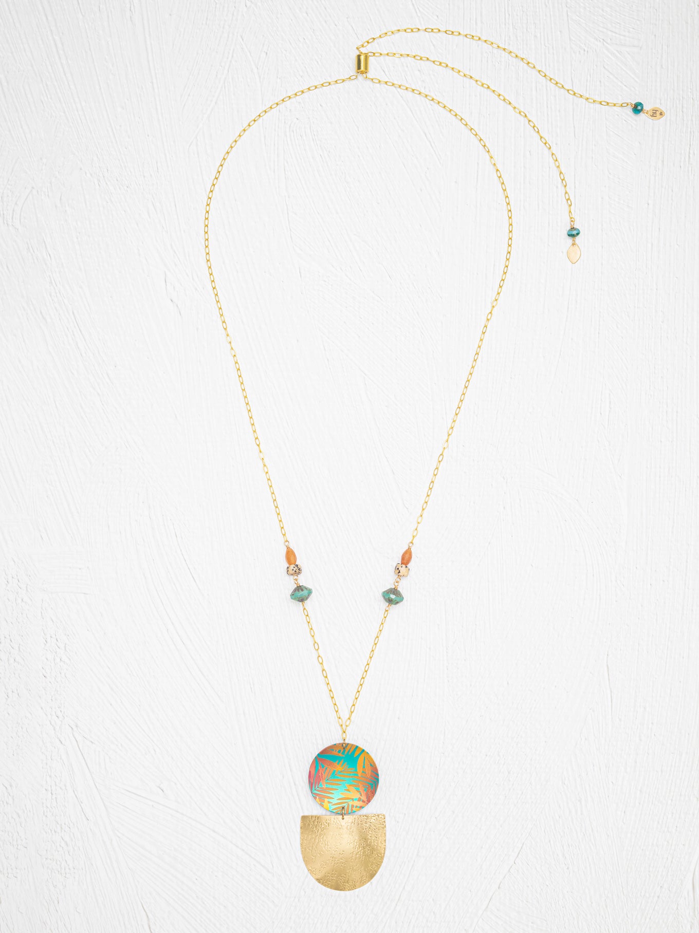 Soleil Pendant Necklace C550476