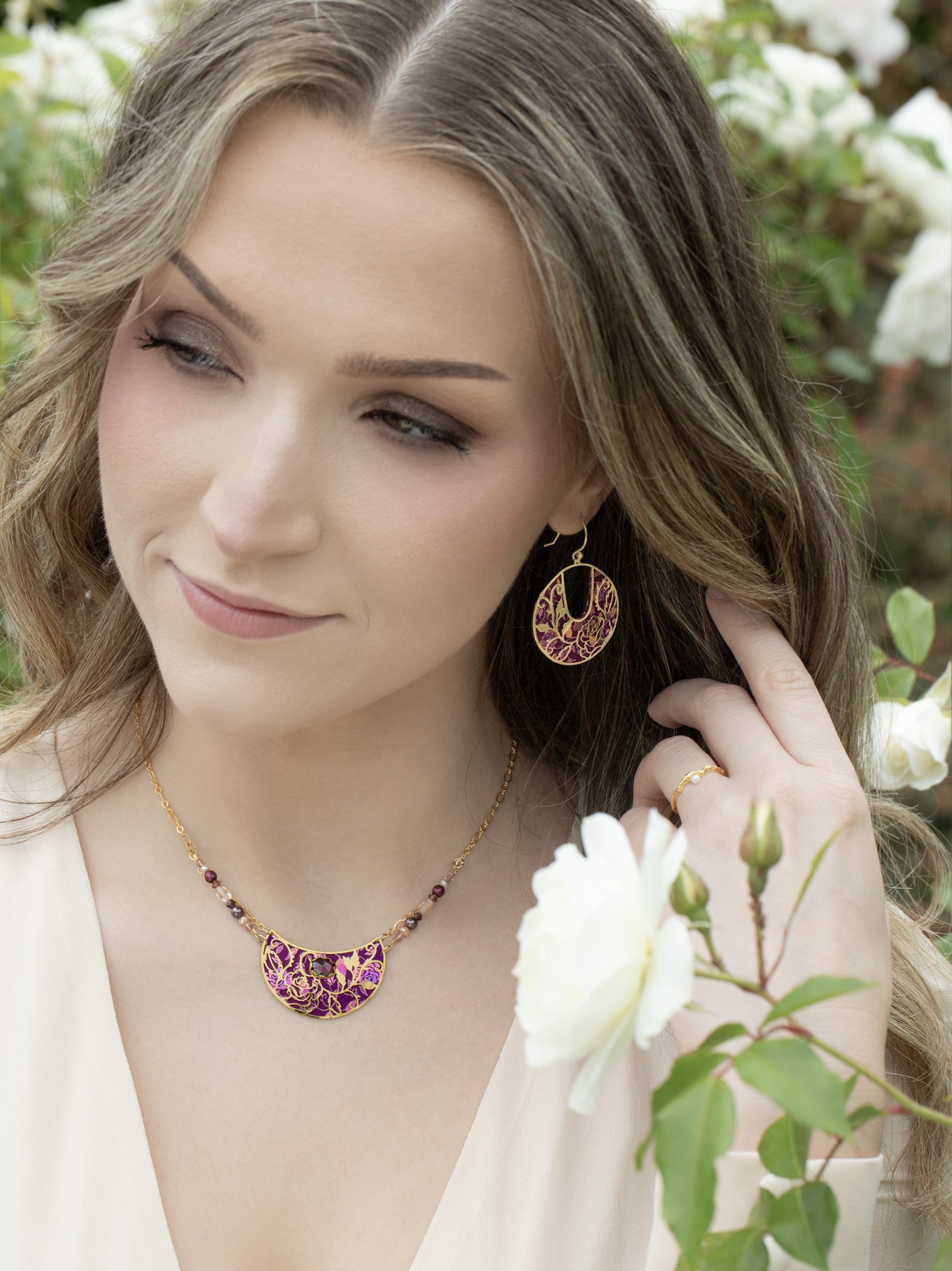 Climbing Rose Necklace C669165