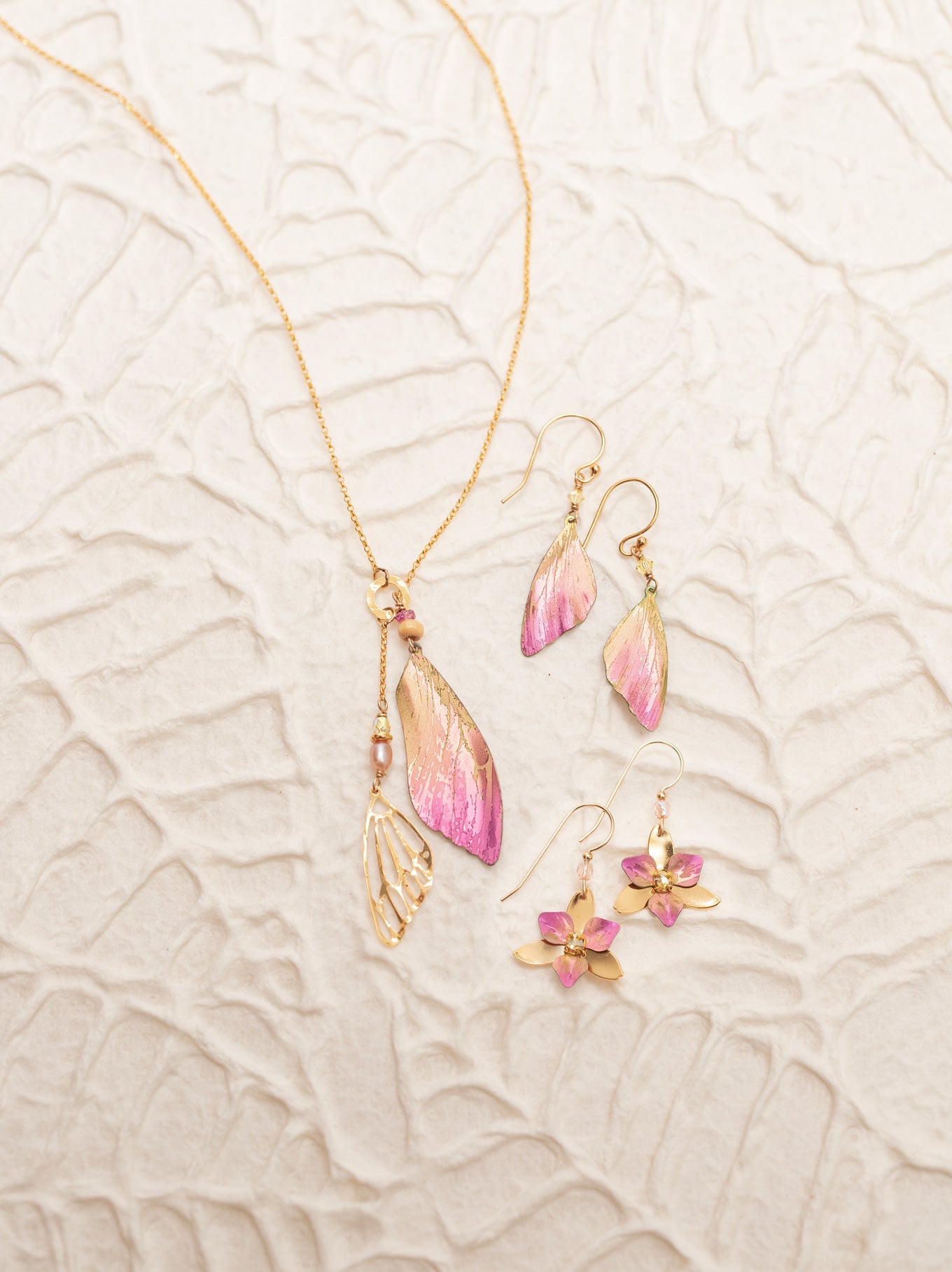 Flutterby Lariat Necklace C260083