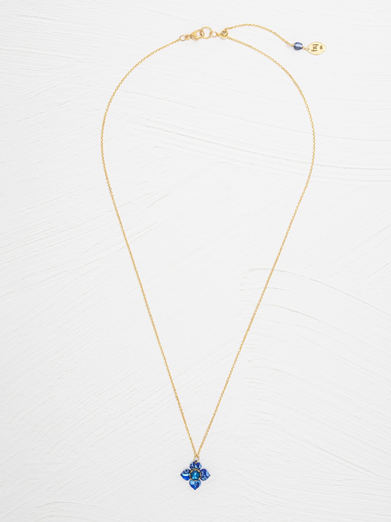 Petite Fleur Pendant Necklace C451303