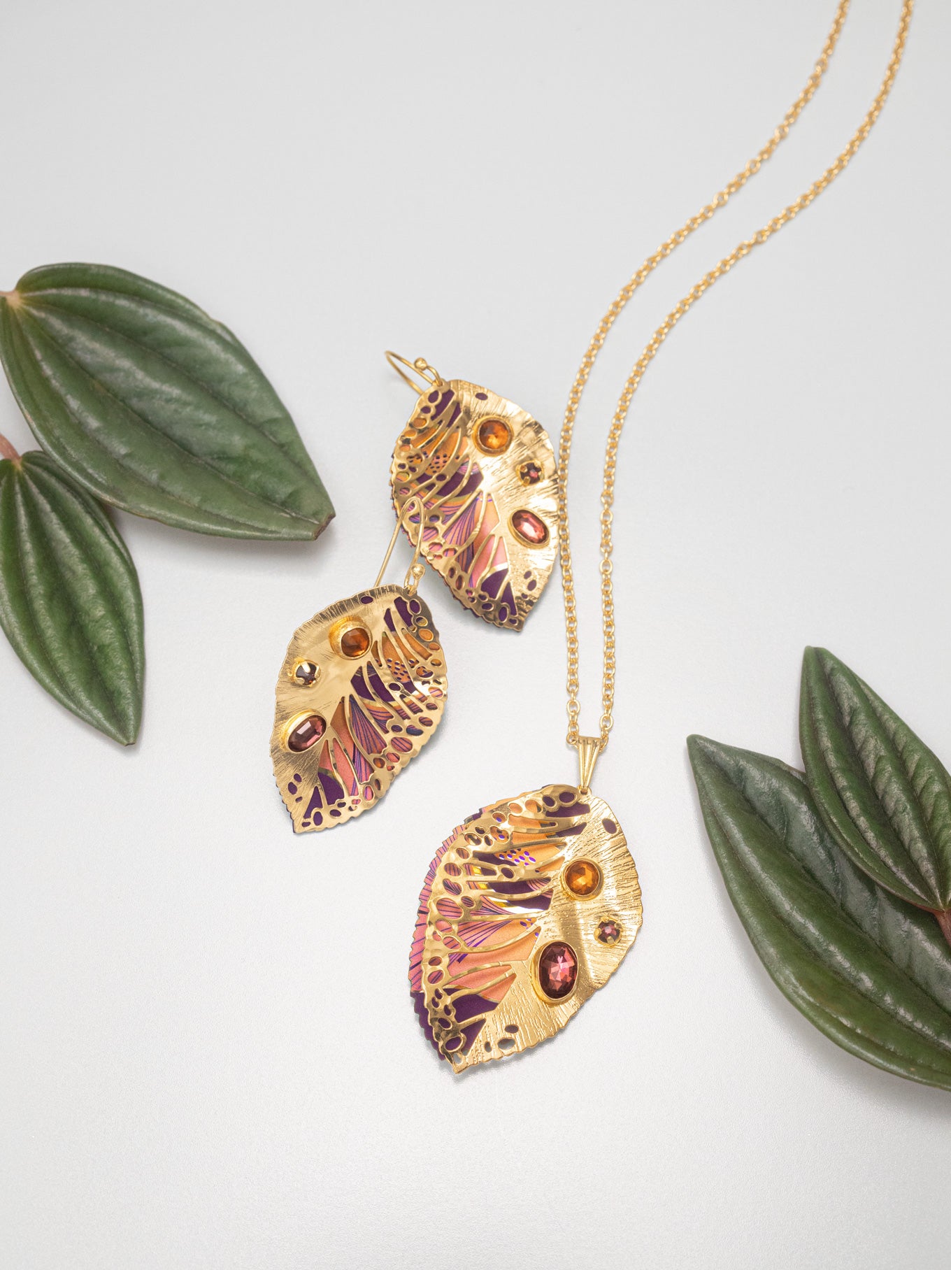 Perennial Elm Necklace C466523