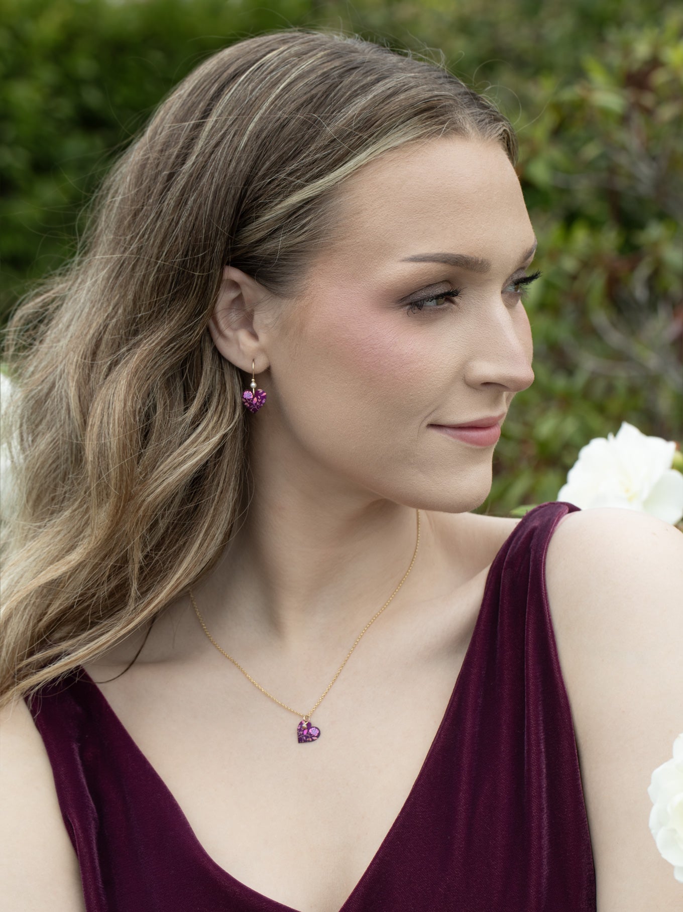 Budding Heart Pendant C666042