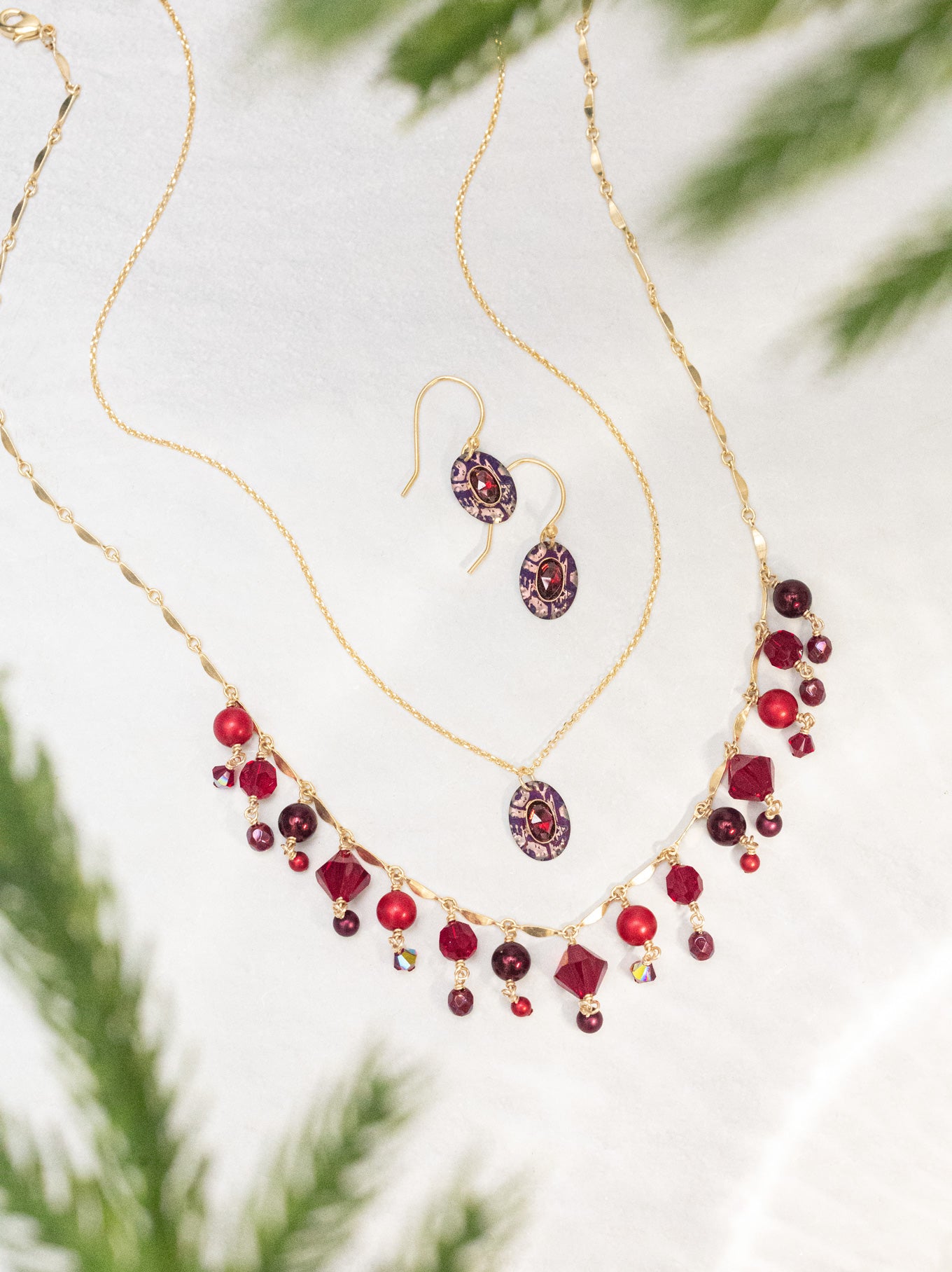 Gracie Oval Pendant Necklace C466561