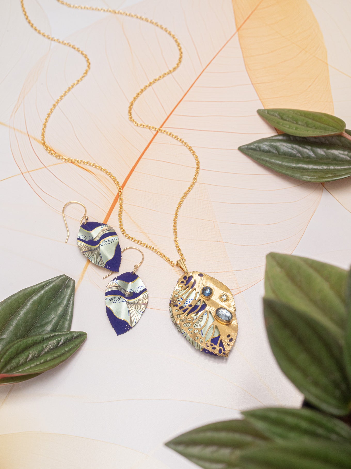 Perennial Elm Necklace C466515