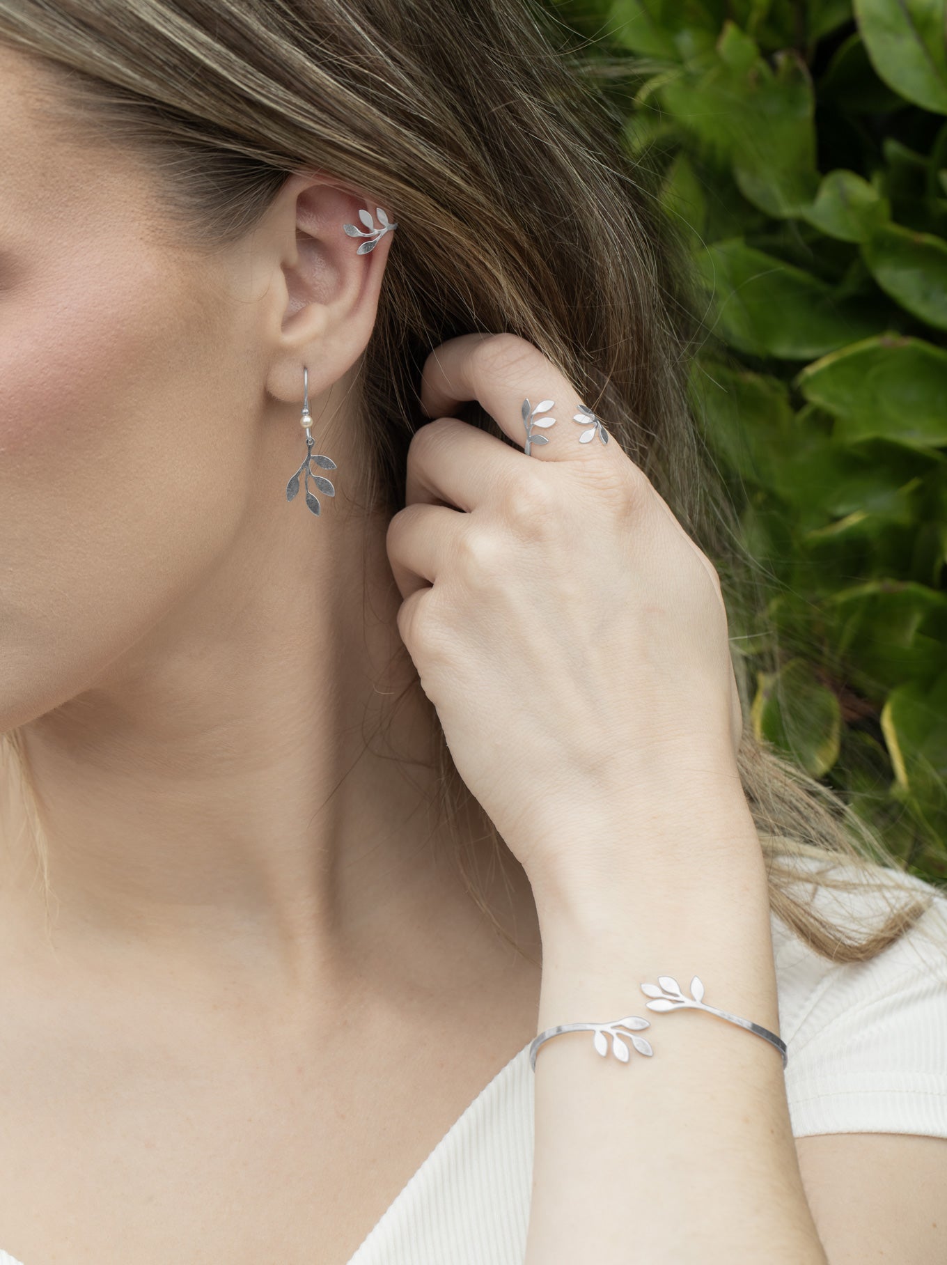 Holly Yashi Signature Ear Cuff C669744