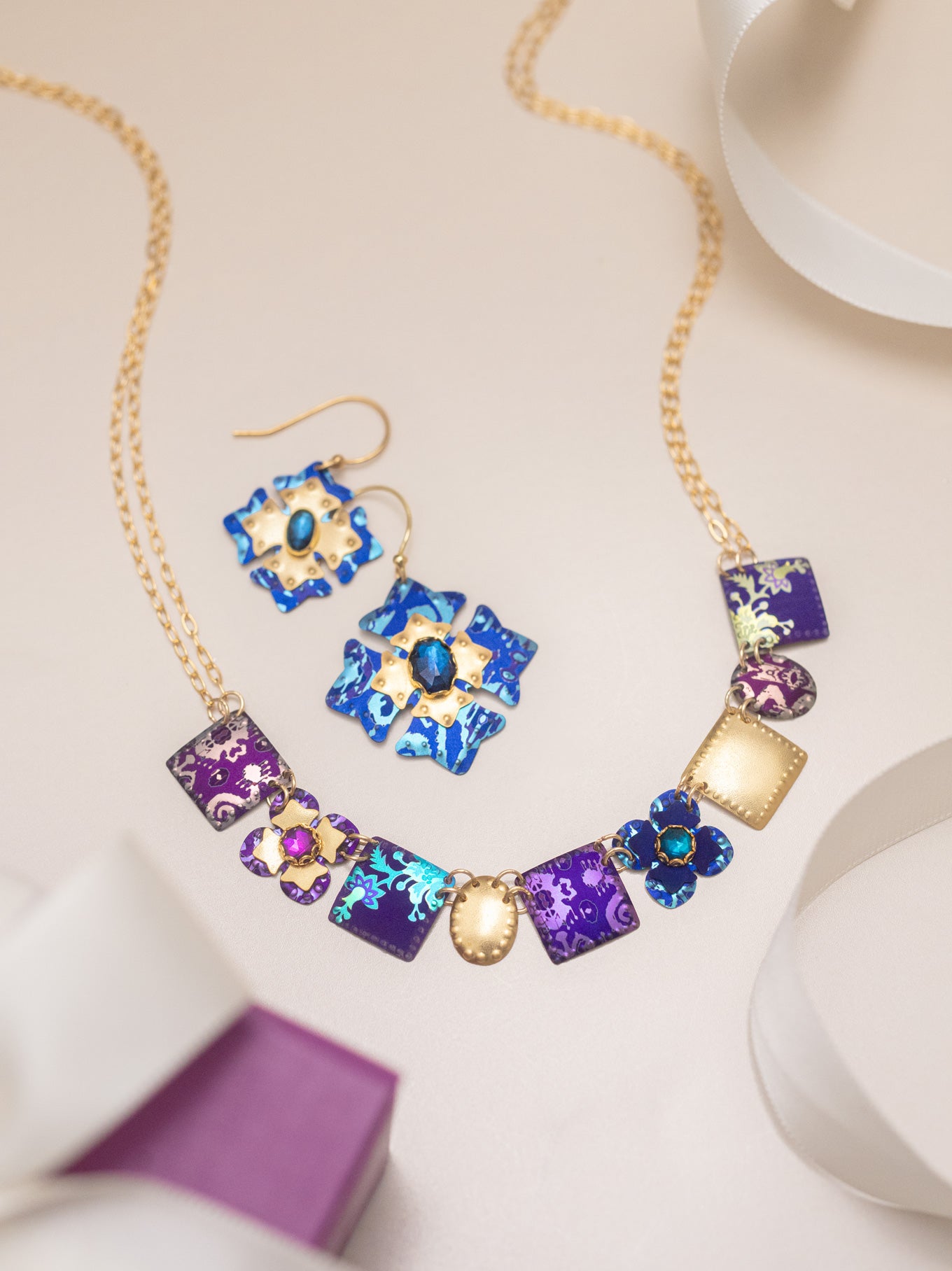 Elizabeth Medallion Earrings C466566