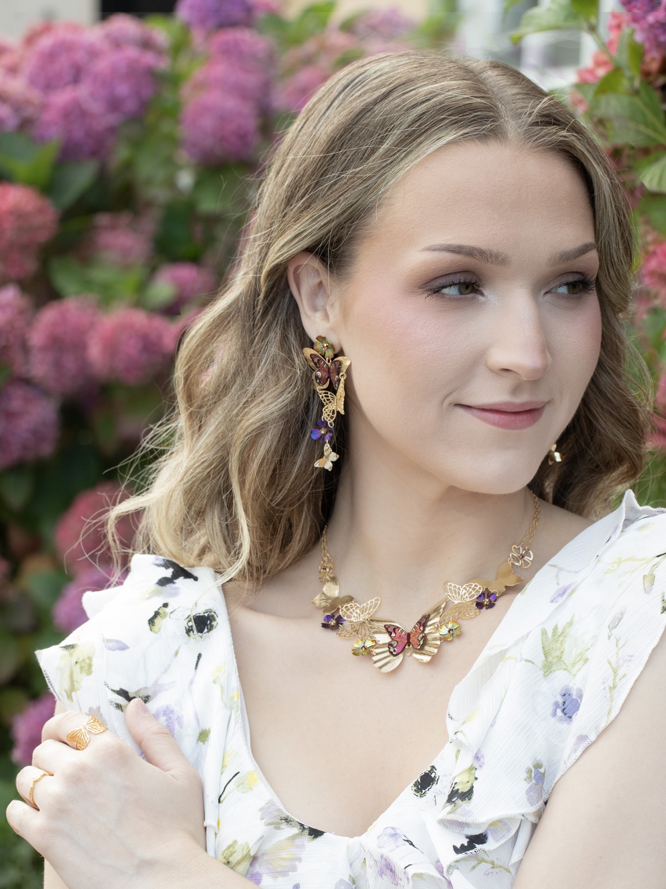 2026 Spring Limited Edition Earrings C669749