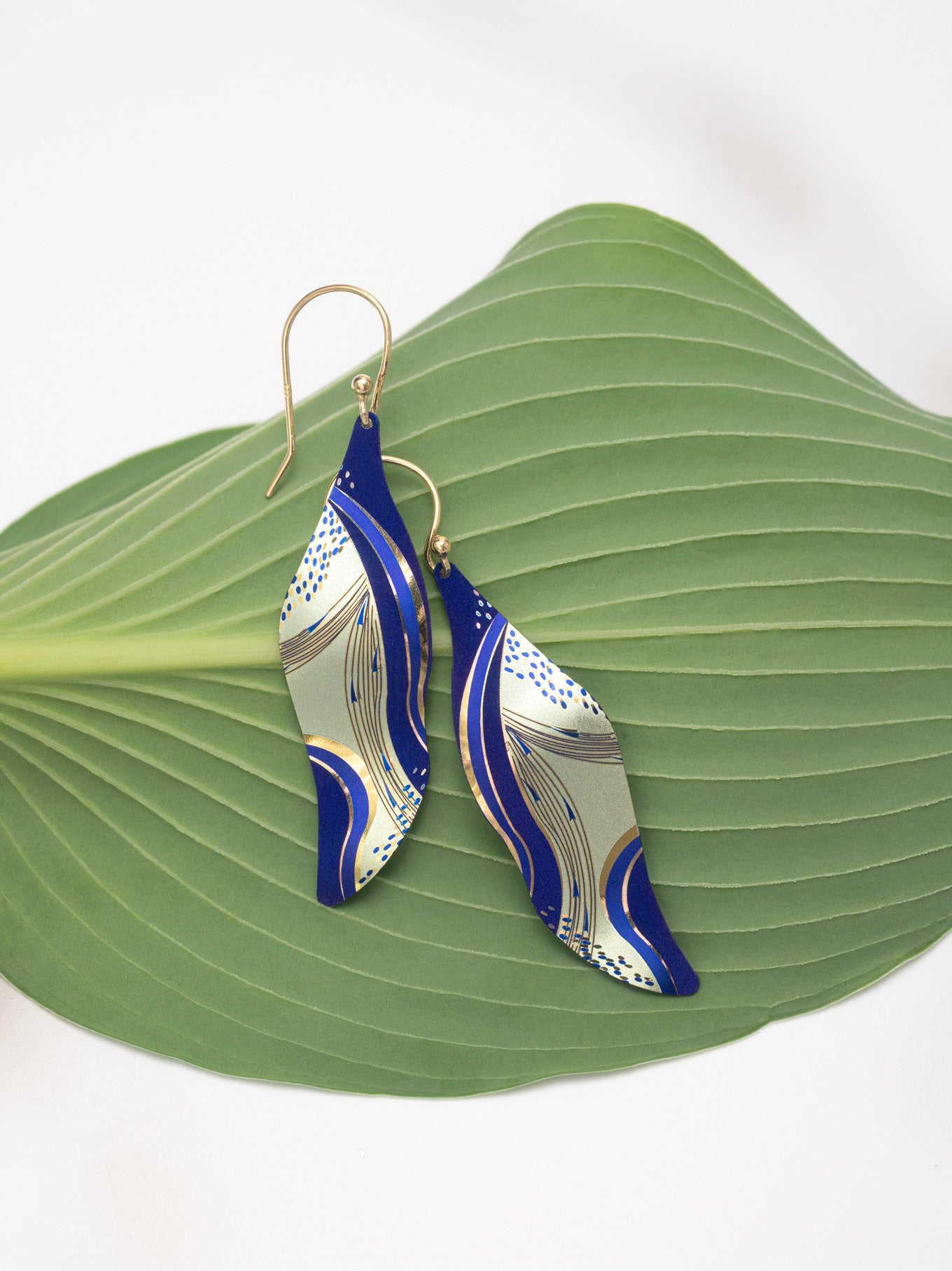 Turning Leaf Earrings C466284