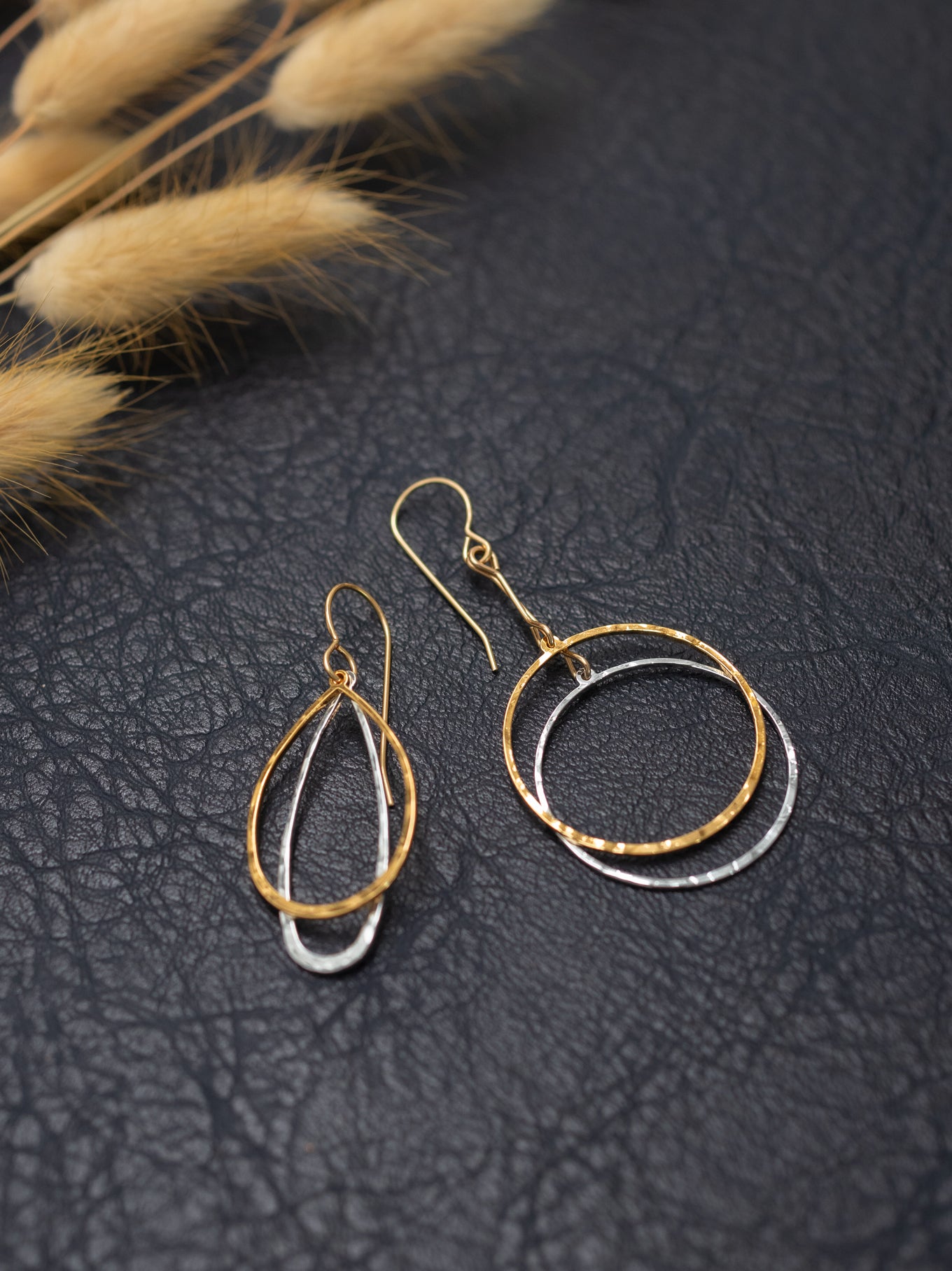 Dancing Circle Earrings C156909