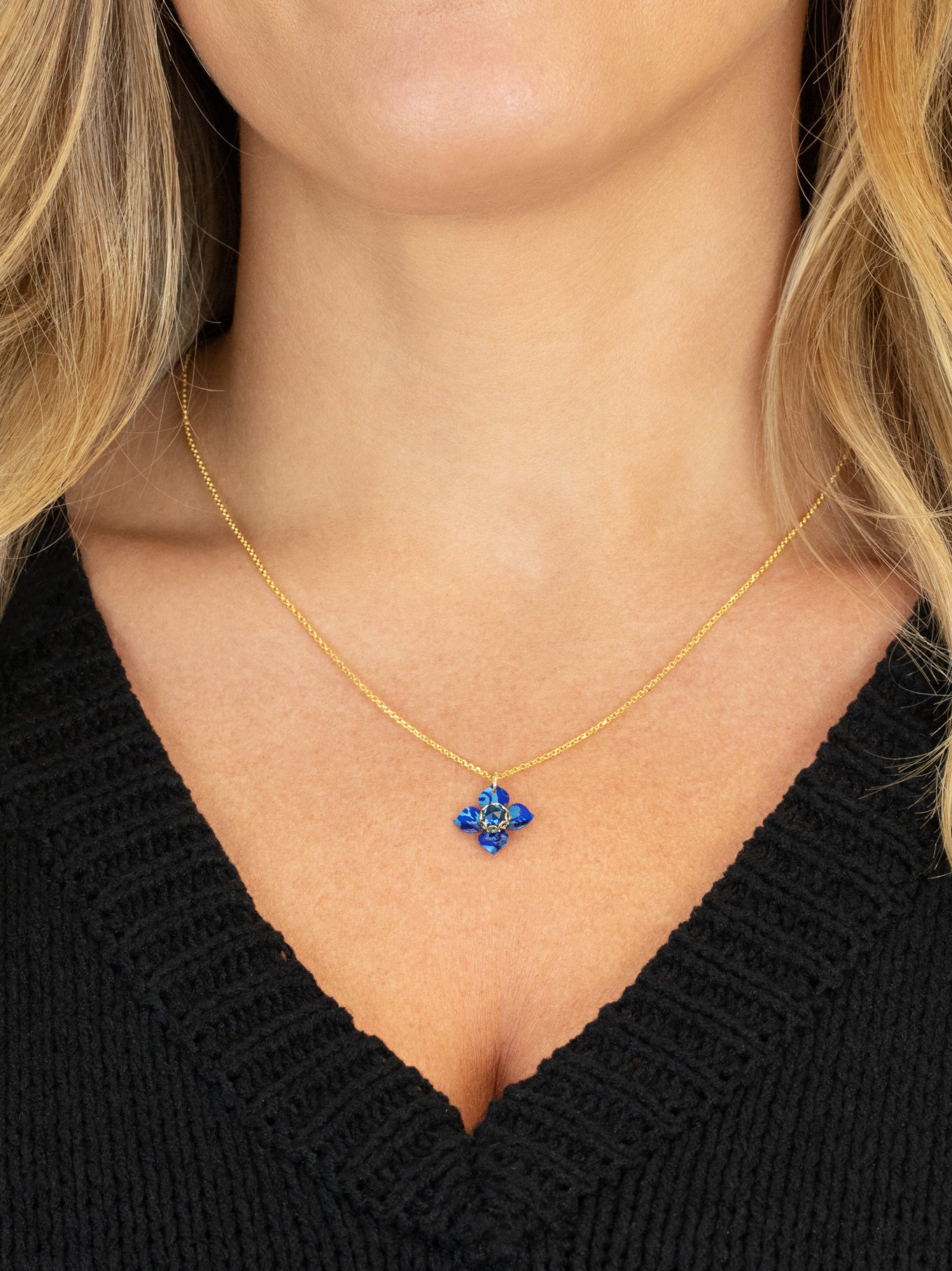 Petite Fleur Pendant Necklace C466253