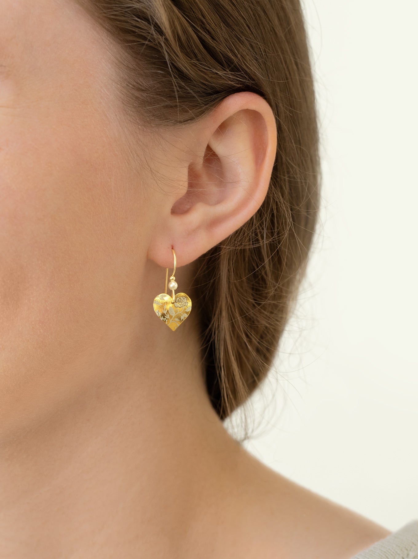 A Secret Garden Earrings | niobium and pearl floral heart earrings